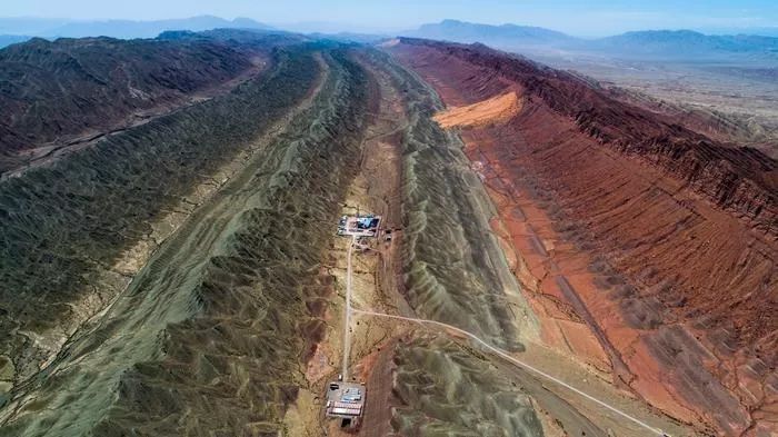 塔里木油田: 天然氣突破2000億方!