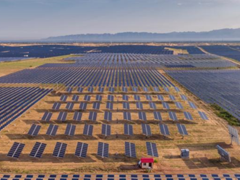 新疆單體最大的“沙戈荒”大型風電光伏基地項目正式開工！